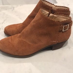 Crown and Ivy boots